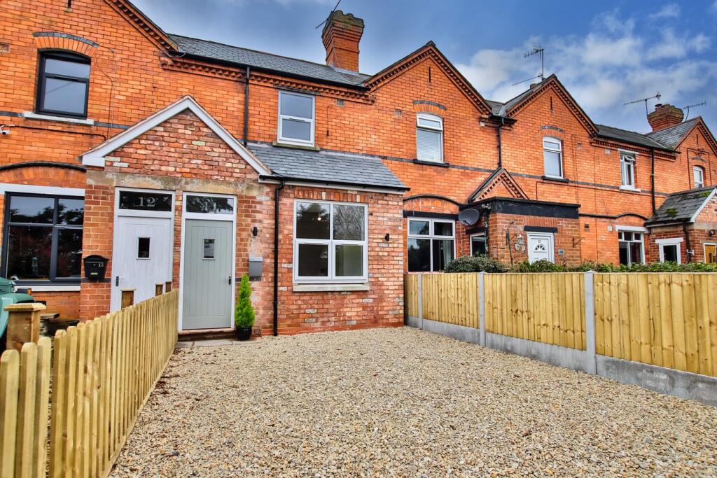 3 bed Mid Terraced House for rent in Norton. From Shelton & Lines - Worcester