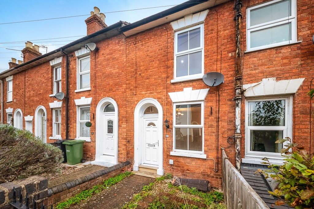 2 bed Mid Terraced House for rent in Worcester. From Shelton & Lines - Worcester