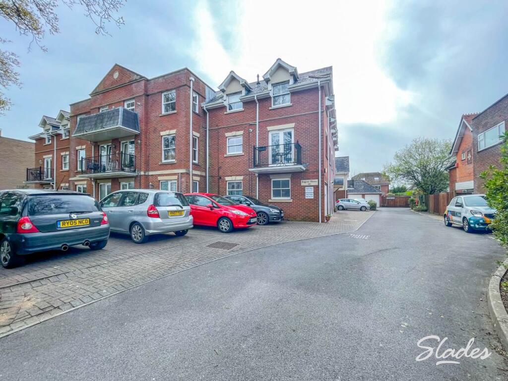 2 bed Apartment for rent in Hinton. From Slades Estate Agents - Southbourne