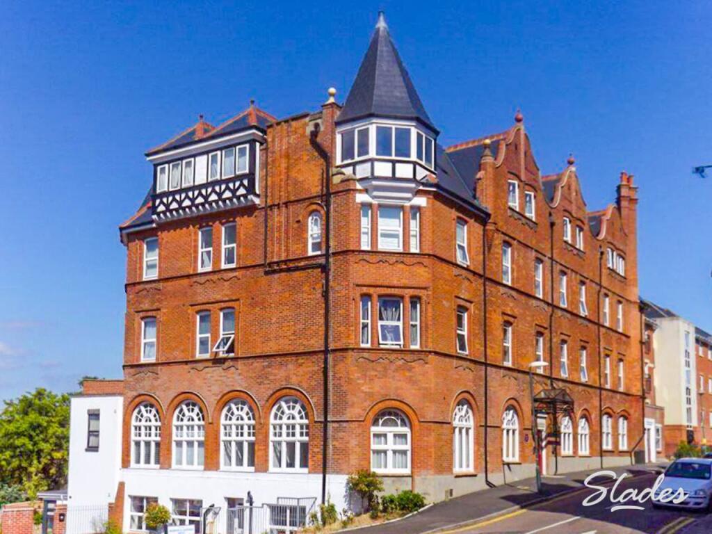 1 bed Apartment for rent in Bournemouth. From Slades Estate Agents - Southbourne 1 bed Apartment for rent in Bournemouth. From Slades Estate Agents - Southbourne