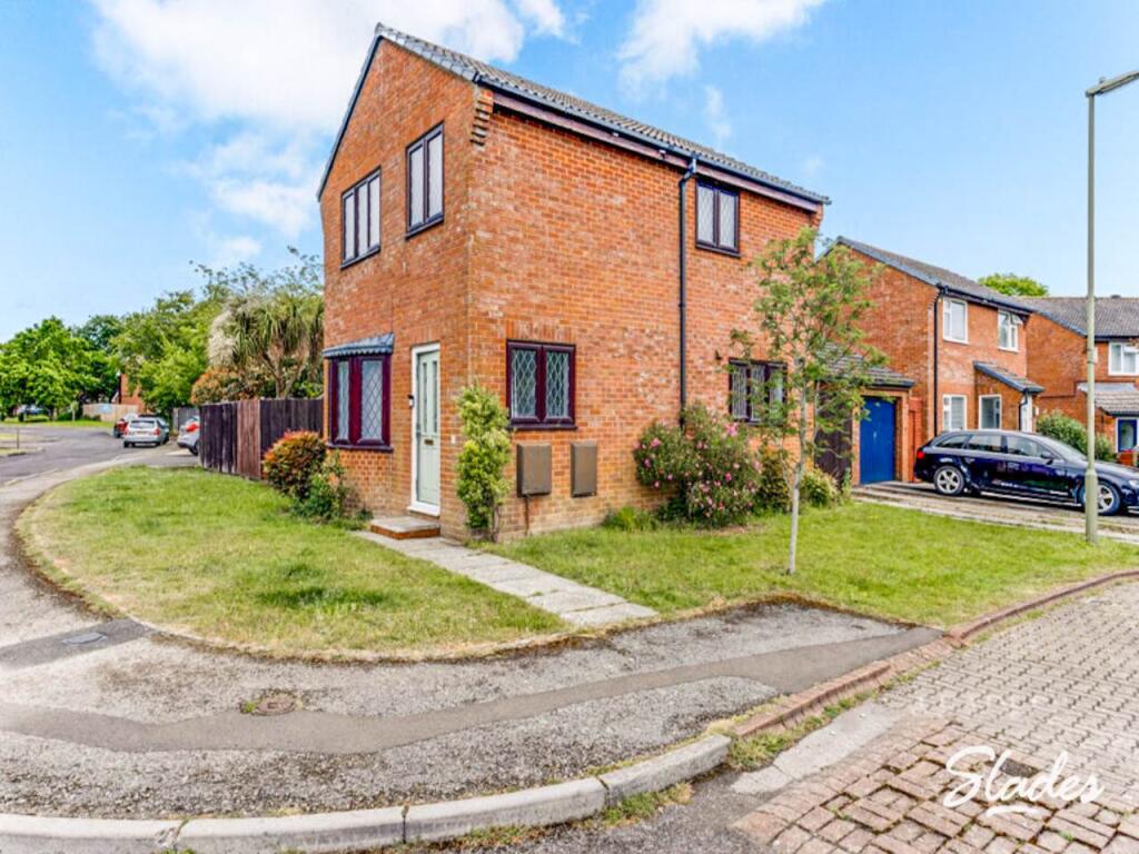 3 bed Detached for rent in Hordle. From Slades Estate Agents - Southbourne