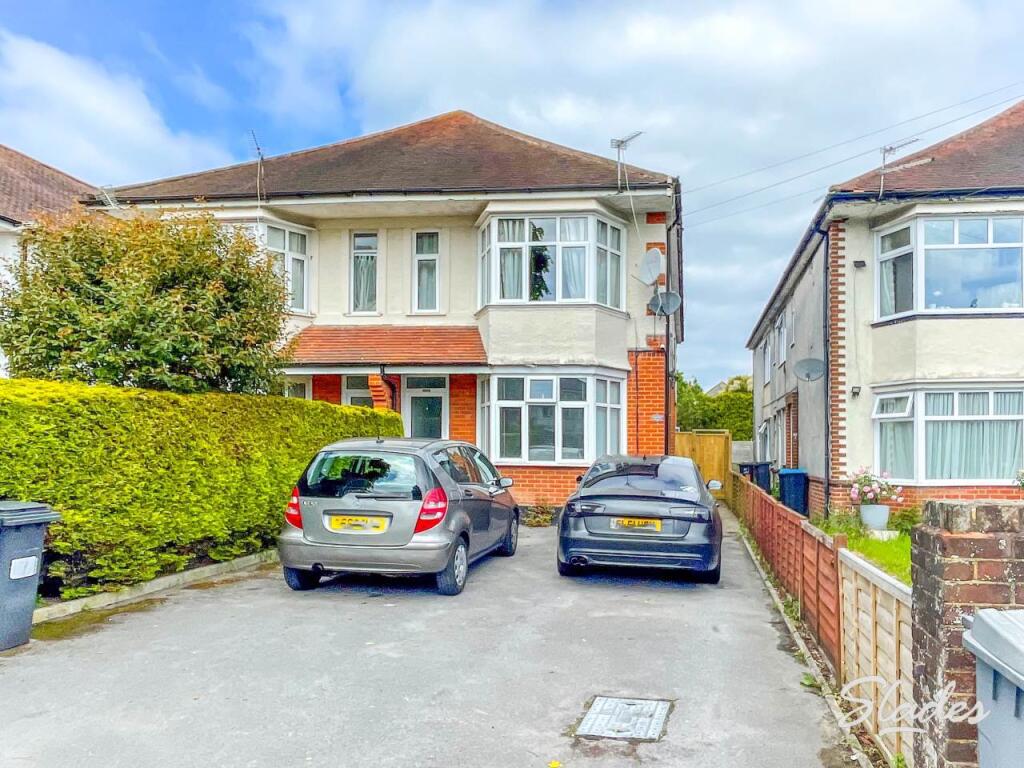 2 bed 1st Floor Flat for rent in Bournemouth. From Slades Estate Agents - Southbourne 2 bed 1st Floor Flat for rent in Bournemouth. From Slades Estate Agents - Southbourne