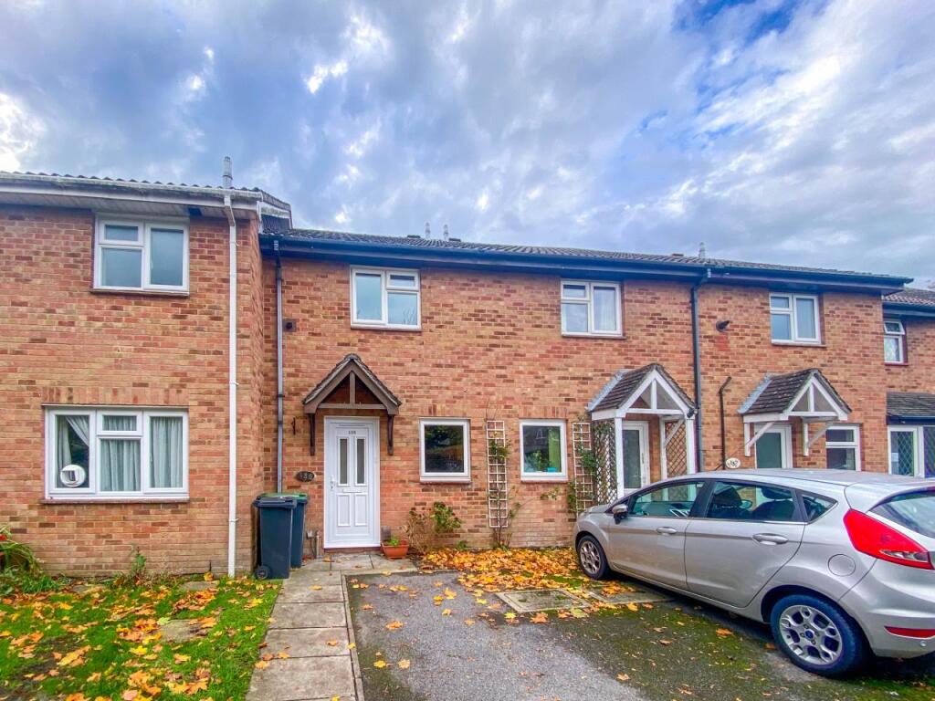 2 bed Mid Terraced House for rent in Winkton. From Slades Estate Agents - Southbourne 2 bed Mid Terraced House for rent in Winkton. From Slades Estate Agents - Southbourne