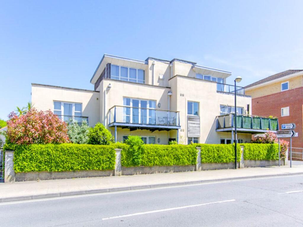 3 bed Annexe for rent in Ferndown. From Slades Estate Agents - Southbourne