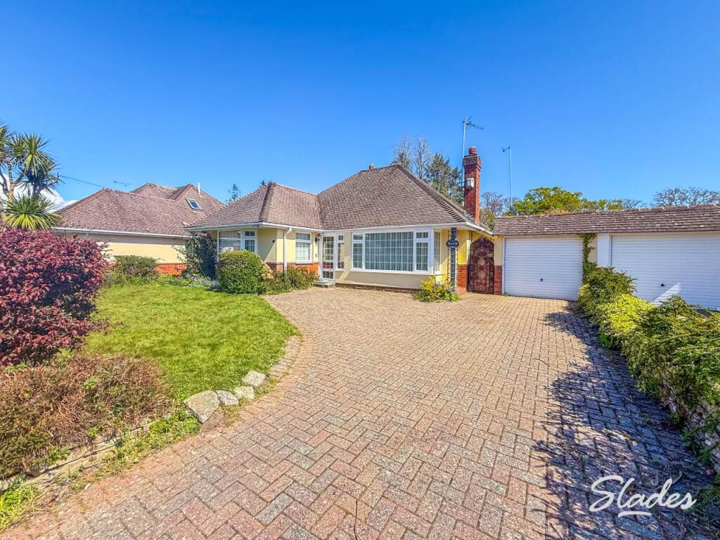 3 bed Bungalow for rent in Hinton. From Slades Estate Agents - Southbourne
