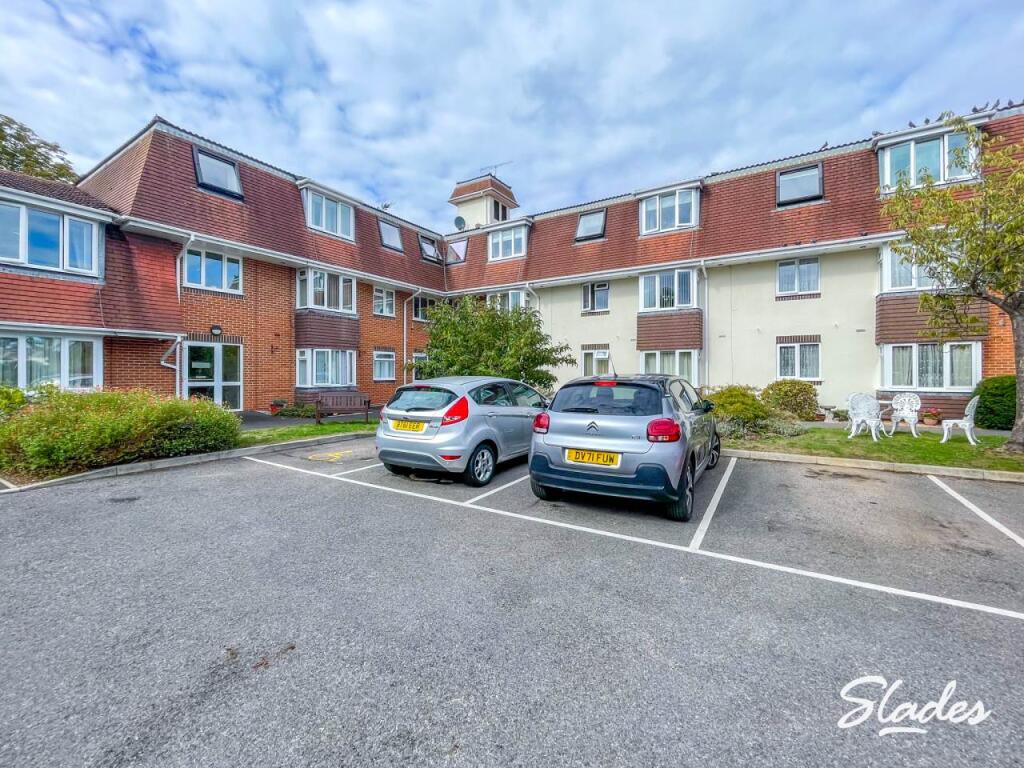 1 bed House (unspecified) for rent in Bournemouth. From Slades Estate Agents - Southbourne 1 bed House (unspecified) for rent in Bournemouth. From Slades Estate Agents - Southbourne