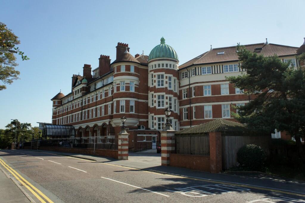 1 bed Apartment for rent in Bournemouth. From Southcoast Property (Dorset & Hampshire) Ltd - Westbourne 1 bed Apartment for rent in Bournemouth. From Southcoast Property (Dorset & Hampshire) Ltd - Westbourne