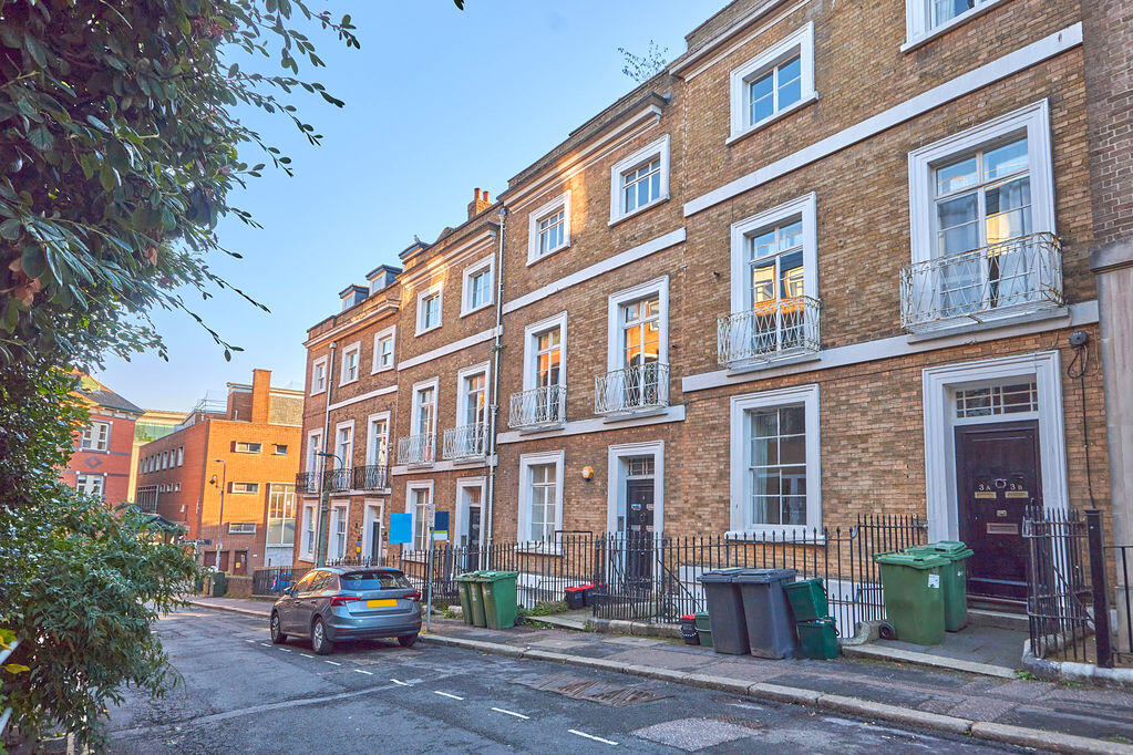 2 bed 1st Floor Flat for rent in Exeter. From Southgate Estates - Exeter