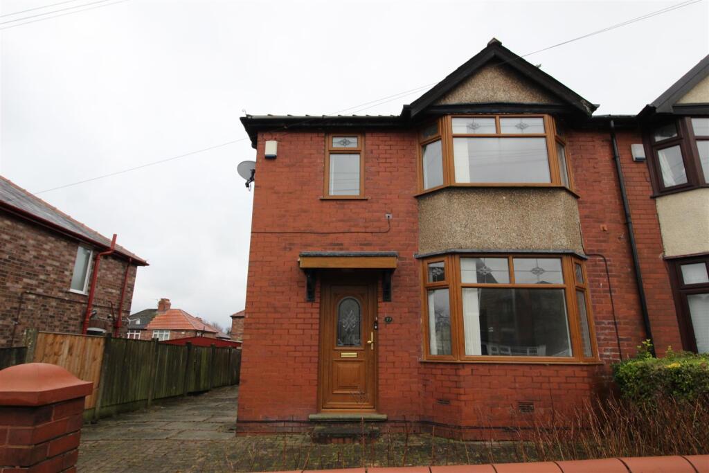 3 bed Semi Detached for rent in St Helens. From Stapleton Derby - St Helens