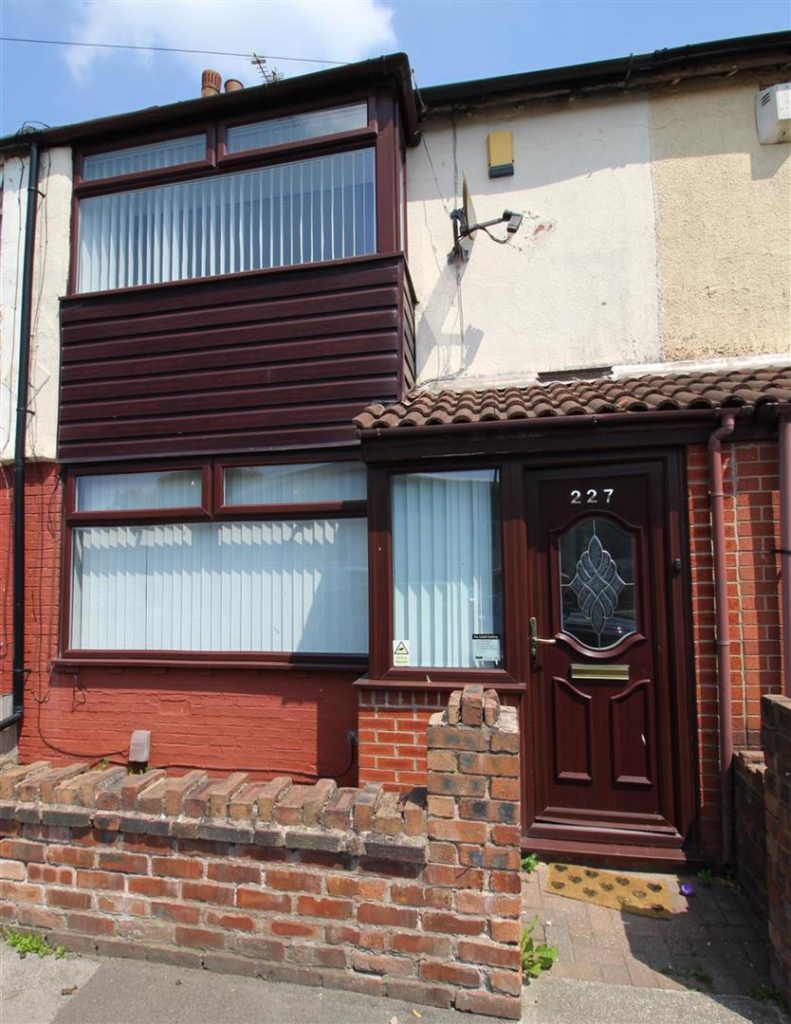 3 bed Mid Terraced House for rent in St Helens. From Stapleton Derby - St Helens 3 bed Mid Terraced House for rent in St Helens. From Stapleton Derby - St Helens