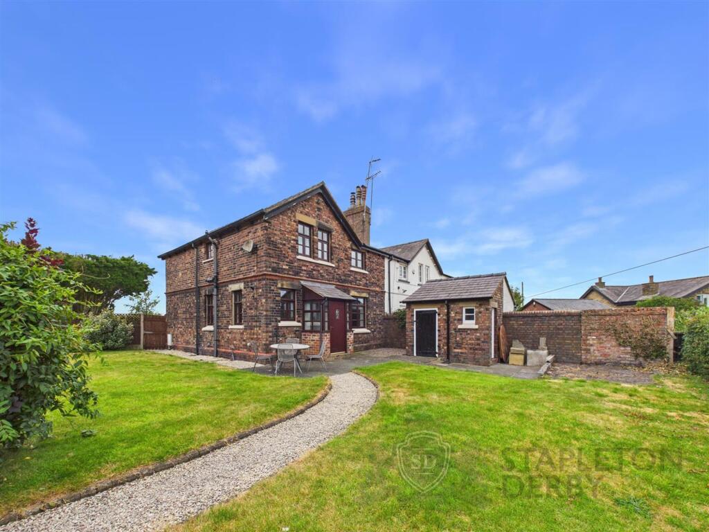 3 bed Detached for rent in Crank. From Stapleton Derby - St Helens