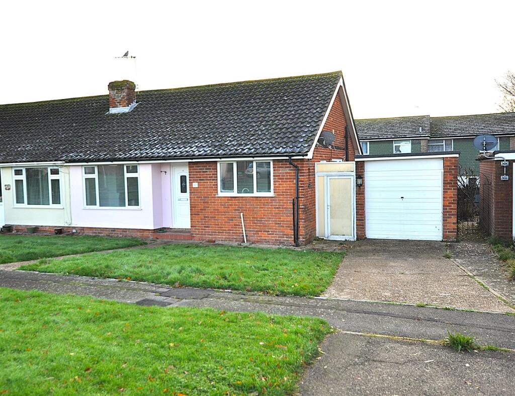 2 bed Semi-detached bungalow for rent in Polegate. From Stevens & Carter - Hailsham