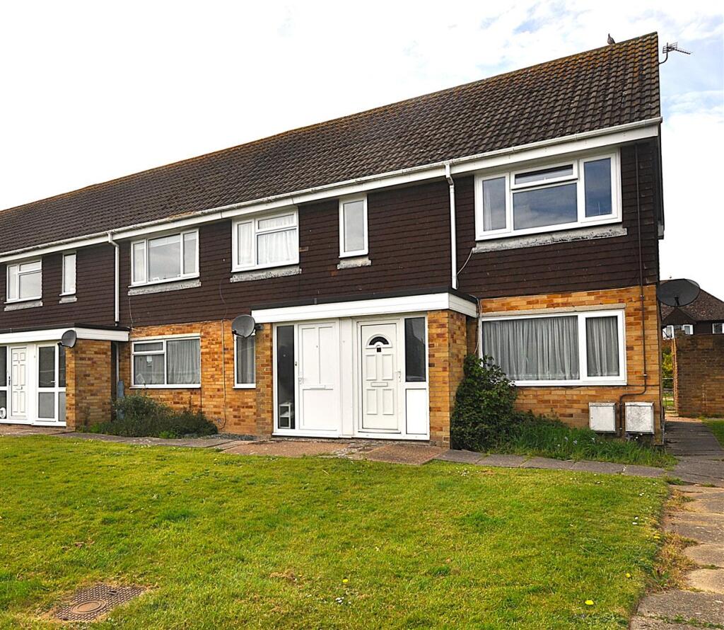 2 bed 1st Floor Flat for rent in Hellingly. From Stevens & Carter - Hailsham