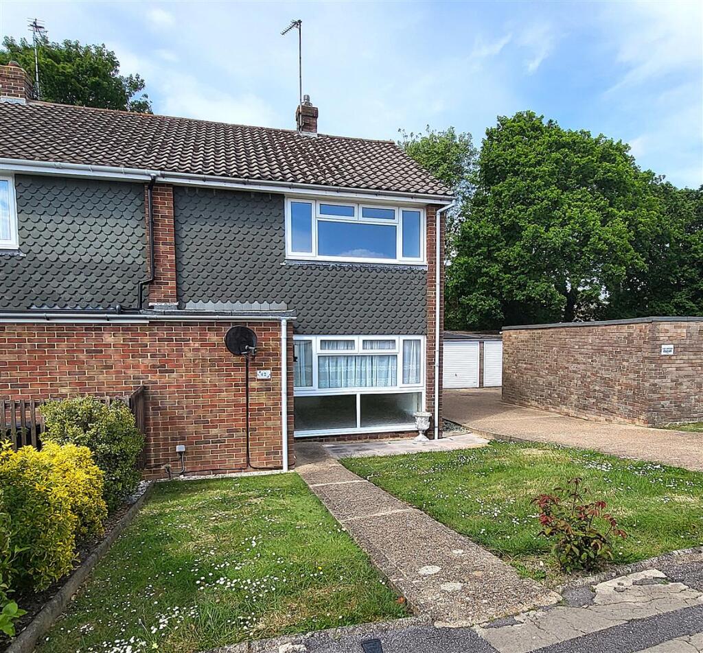 2 bed End of Terrace for rent in Hailsham. From Stevens & Carter - Hailsham