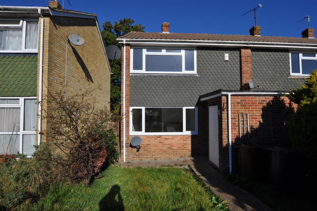 2 bed Detached for rent in Hailsham. From Stevens & Carter - Hailsham 2 bed Detached for rent in Hailsham. From Stevens & Carter - Hailsham