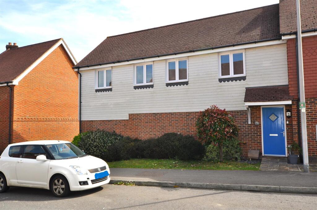 2 bed Apartment for rent in Lower Horsebridge. From Stevens & Carter - Hailsham