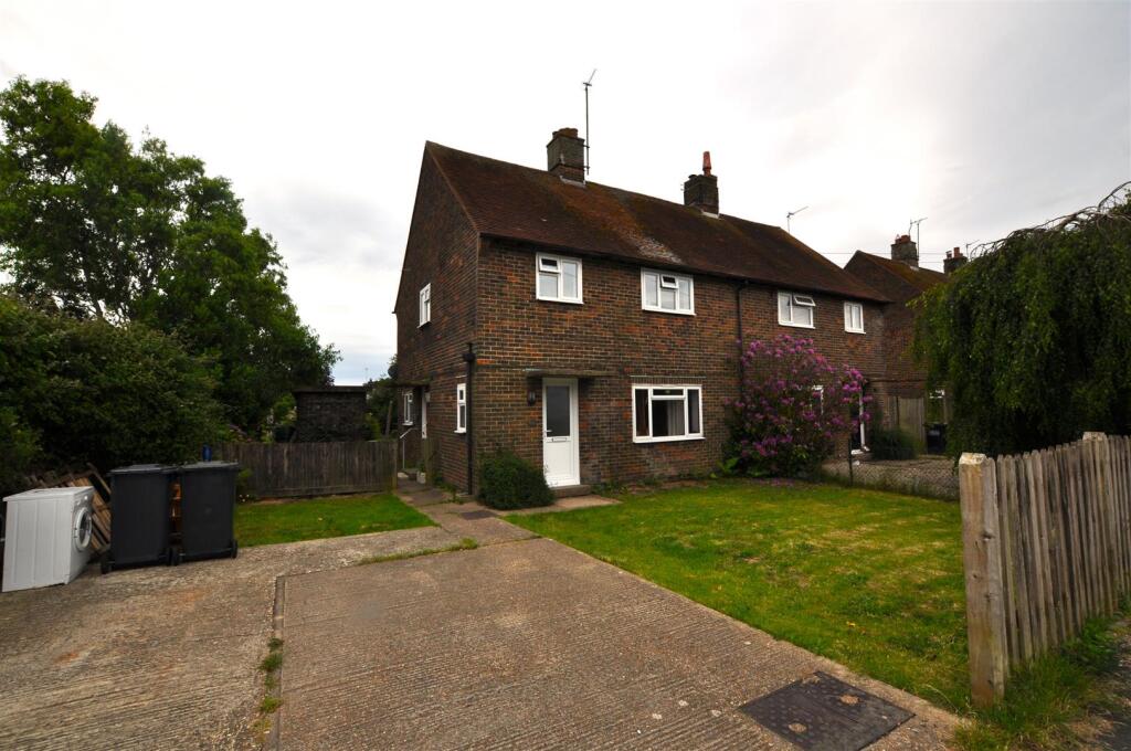 1 bed 1st Floor Flat for rent in Herstmonceux. From Stevens & Carter - Hailsham 1 bed 1st Floor Flat for rent in Herstmonceux. From Stevens & Carter - Hailsham