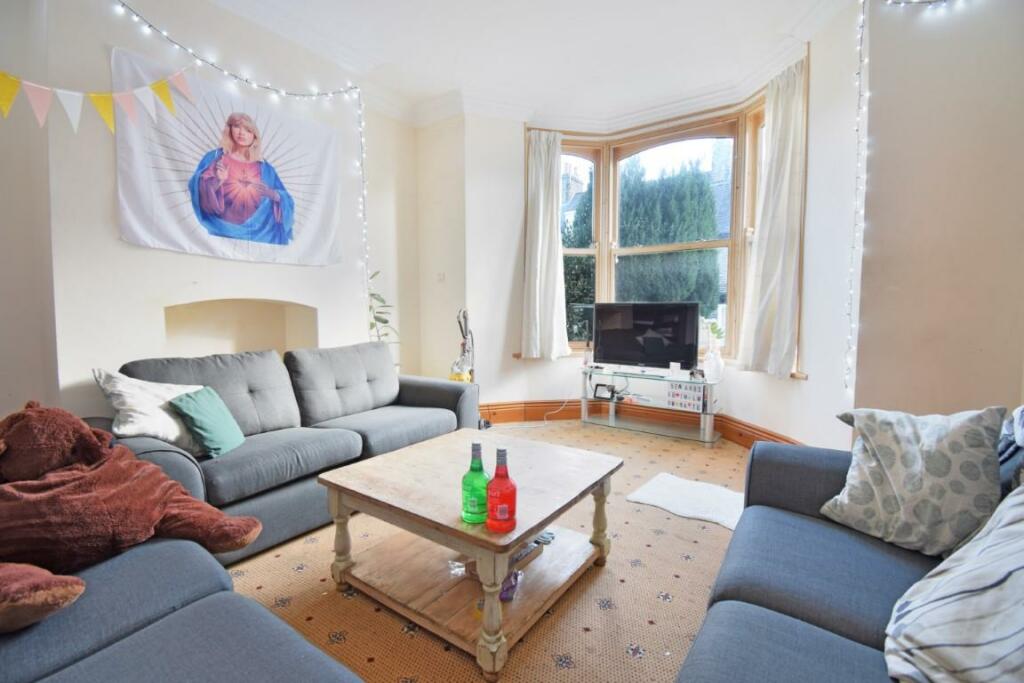 6 bed Mid Terraced House for rent in Sheffield. From The Lettings Boutique - Sheffield