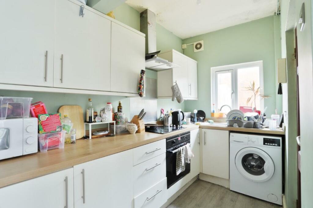 3 bed Mid Terraced House for rent in Sheffield. From The Lettings Boutique - Sheffield 3 bed Mid Terraced House for rent in Sheffield. From The Lettings Boutique - Sheffield