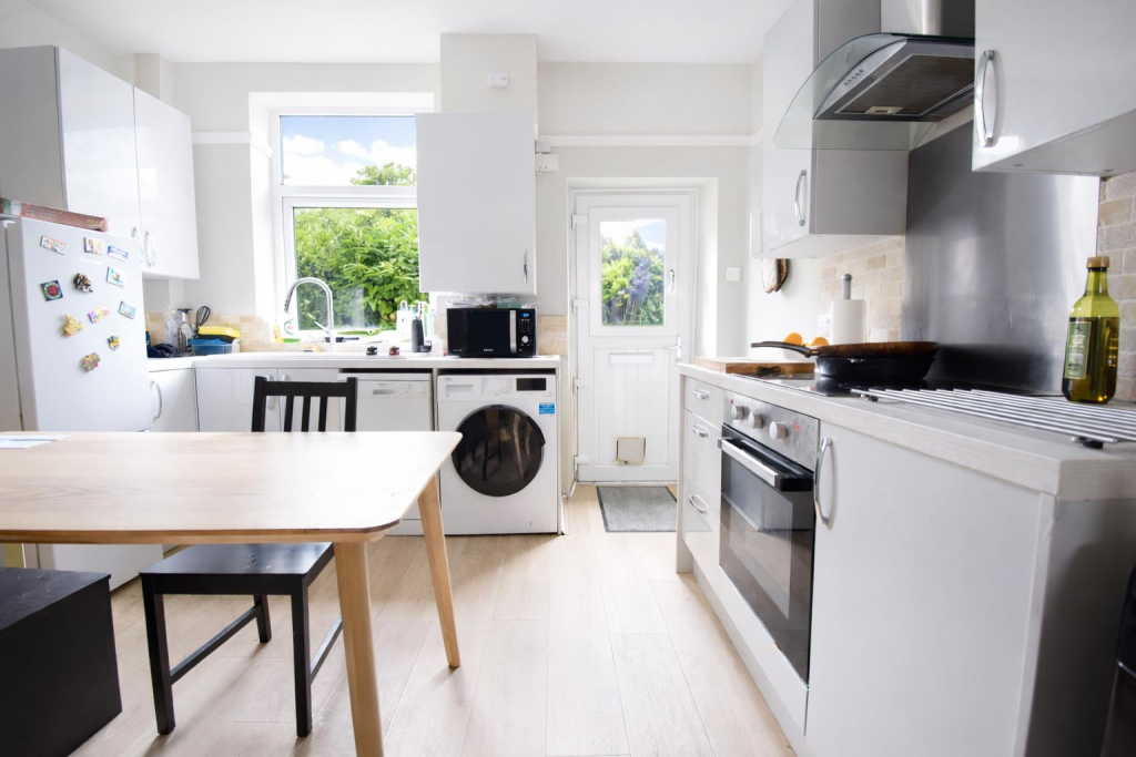 3 bed Mid Terraced House for rent in Sheffield. From The Lettings Boutique - Sheffield 3 bed Mid Terraced House for rent in Sheffield. From The Lettings Boutique - Sheffield
