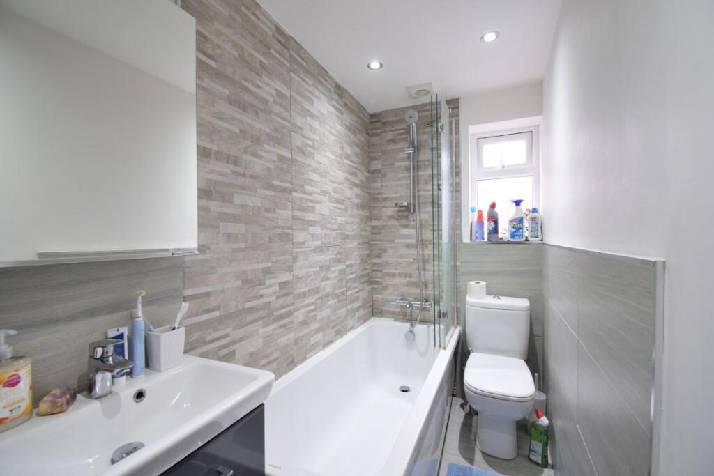 5 bed Mid Terraced House for rent in Sheffield. From The Lettings Boutique - Sheffield