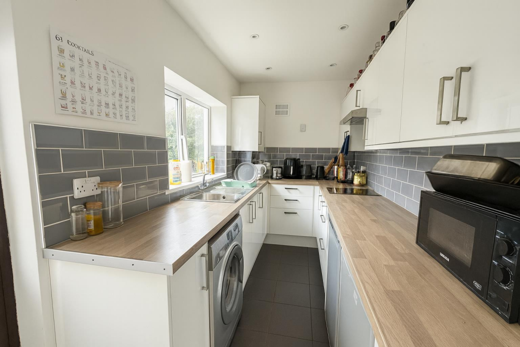 4 bed Mid Terraced House for rent in Sheffield. From The Lettings Boutique - Sheffield
