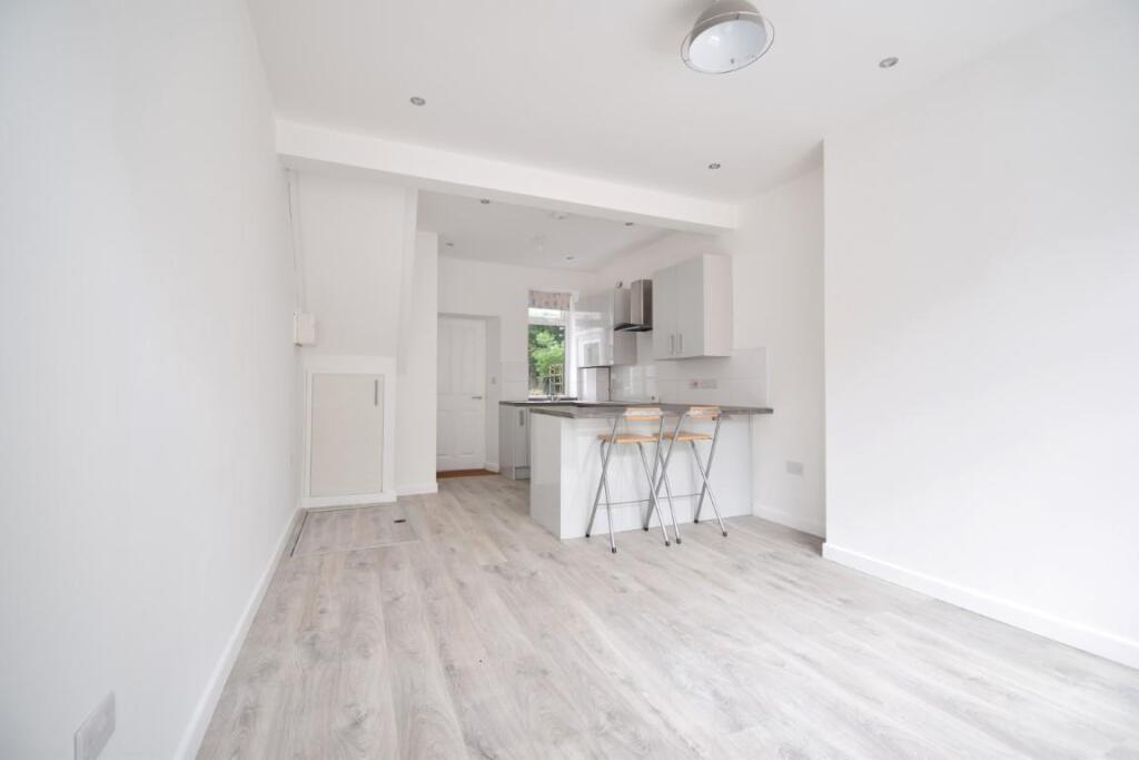 3 bed Mid Terraced House for rent in Sheffield. From The Lettings Boutique - Sheffield