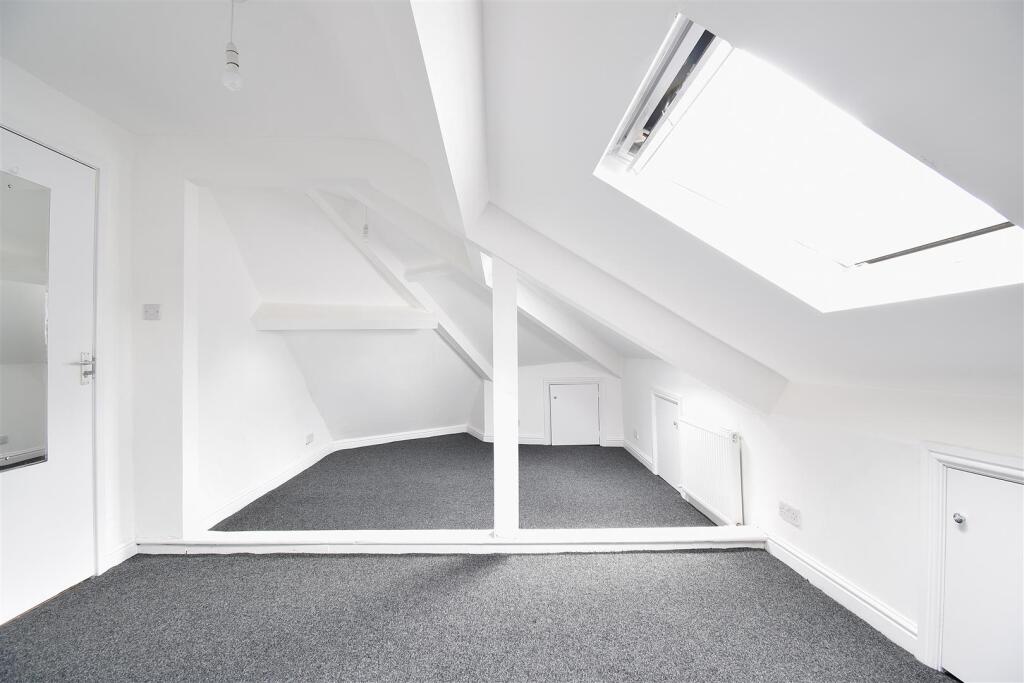 3 bed 1st Floor Flat for rent in Sheffield. From The Lettings Boutique - Sheffield 3 bed 1st Floor Flat for rent in Sheffield. From The Lettings Boutique - Sheffield