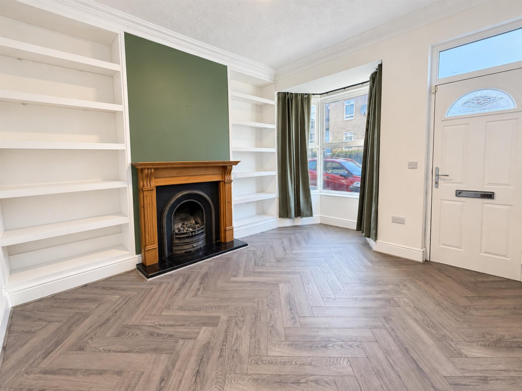 3 bed Mid Terraced House for rent in Dungworth. From The Lettings Boutique - Sheffield 3 bed Mid Terraced House for rent in Dungworth. From The Lettings Boutique - Sheffield