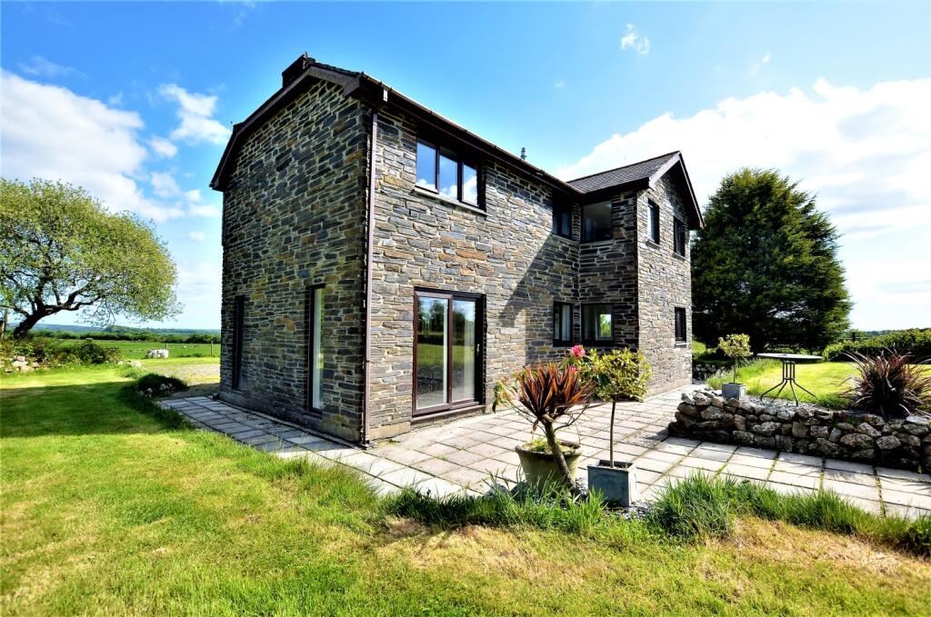 4 bed Detached for rent in Lostwithiel. From The Property Shop - Bodmin
