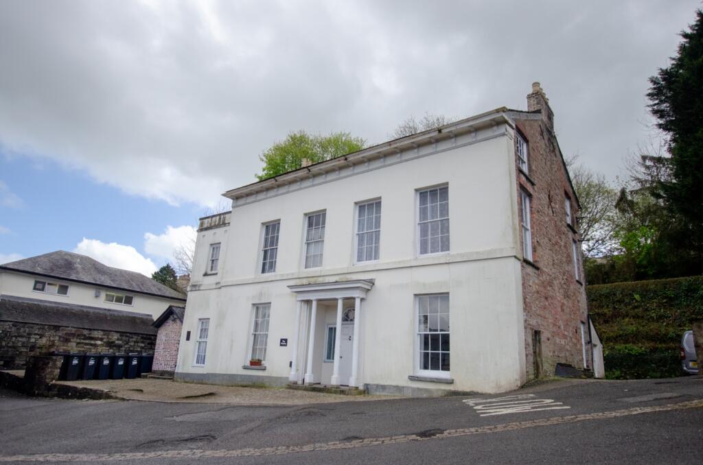 1 bed 1st Floor Flat for rent in Bodmin. From The Property Shop - Bodmin 1 bed 1st Floor Flat for rent in Bodmin. From The Property Shop - Bodmin