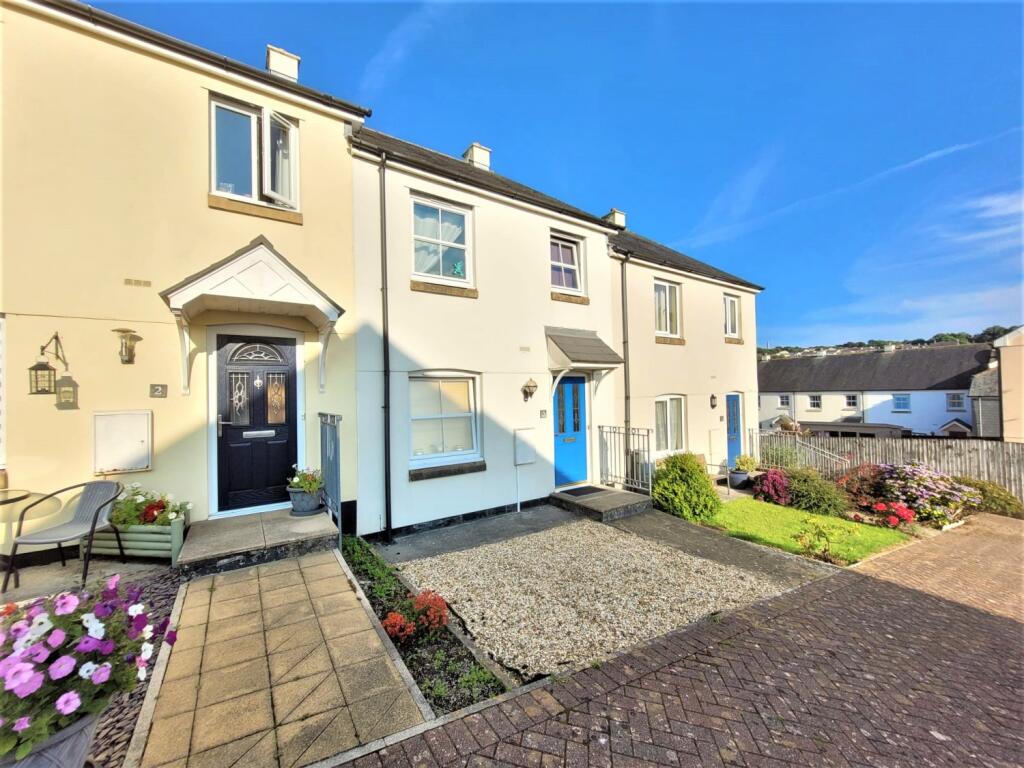 2 bed Mid Terraced House for rent in Bodmin. From The Property Shop - Bodmin 2 bed Mid Terraced House for rent in Bodmin. From The Property Shop - Bodmin