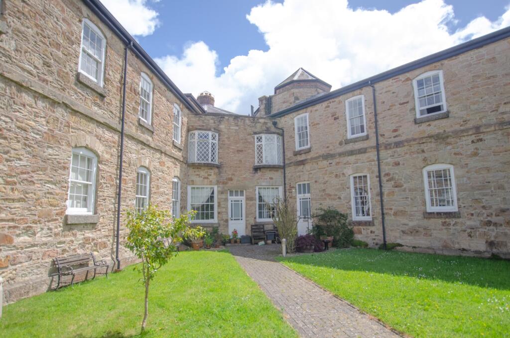 3 bed Mid Terraced House for rent in Dunmere. From The Property Shop - Bodmin 3 bed Mid Terraced House for rent in Dunmere. From The Property Shop - Bodmin