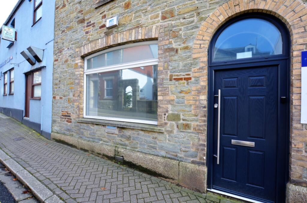 1 bed 1st Floor Flat for rent in Lostwithiel. From The Property Shop - Bodmin