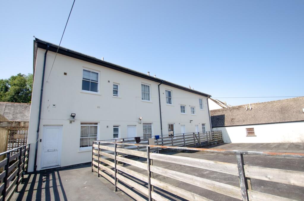 2 bed Annexe for rent in Bodmin. From The Property Shop - Bodmin 2 bed Annexe for rent in Bodmin. From The Property Shop - Bodmin