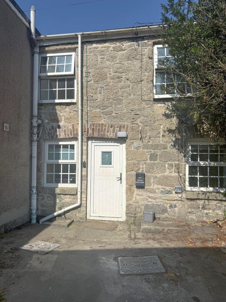 2 bed Mid Terraced House for rent in Carthew. From The Property Shop - Bodmin 2 bed Mid Terraced House for rent in Carthew. From The Property Shop - Bodmin