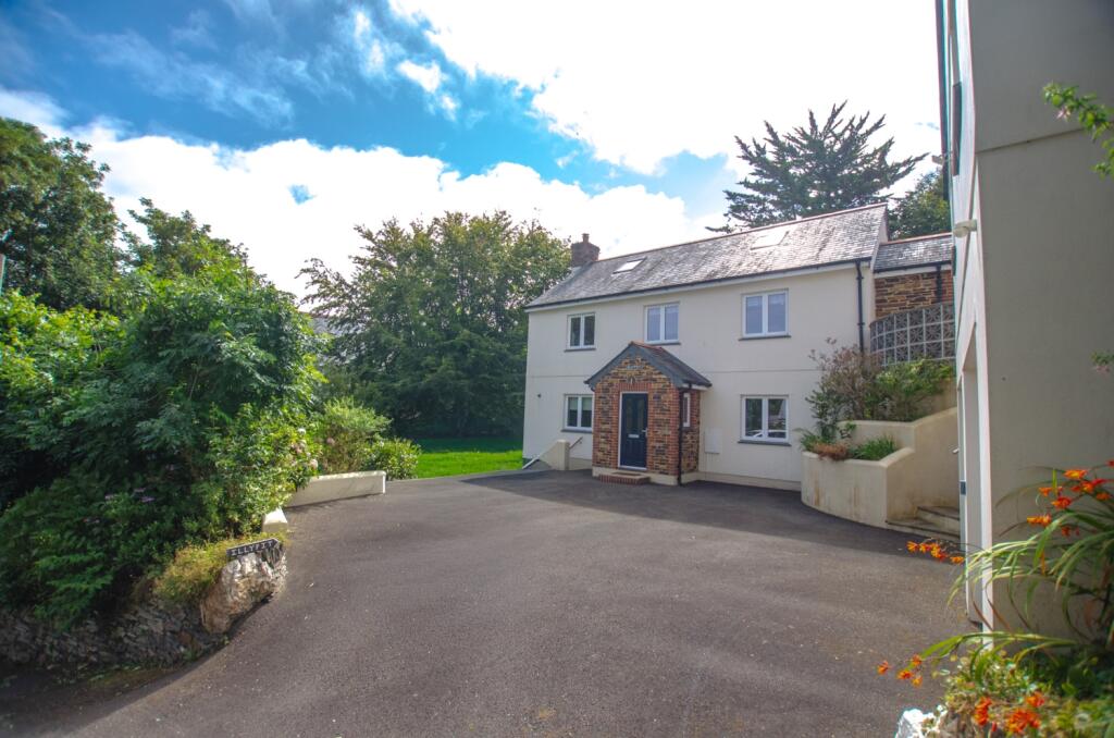 3 bed Detached for rent in Boscastle. From The Property Shop - Bodmin 3 bed Detached for rent in Boscastle. From The Property Shop - Bodmin