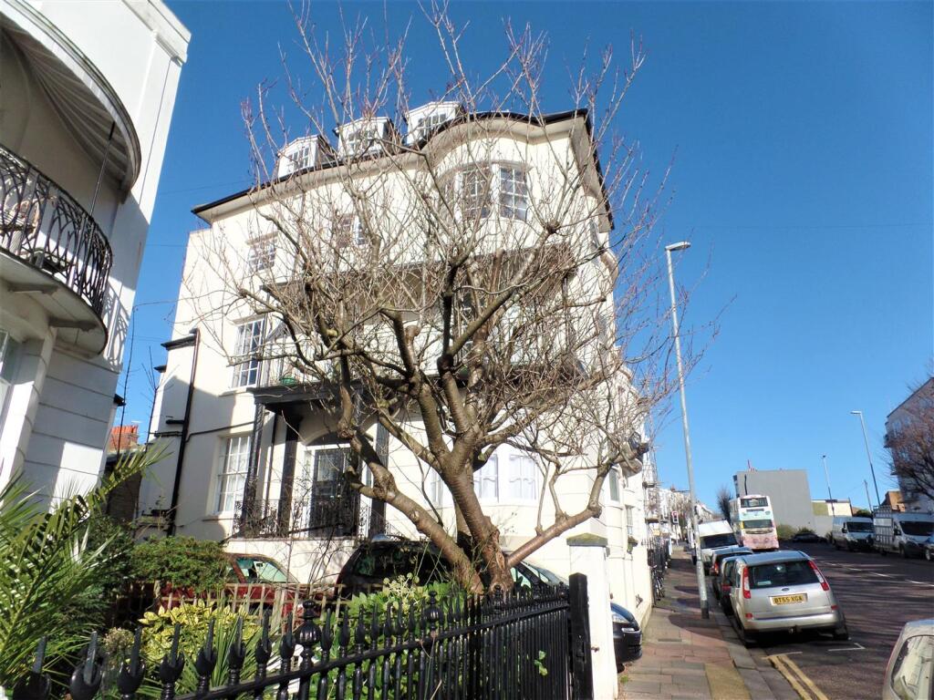 1 bed 1st Floor Flat for rent in Ovingdean. From The Property Shop - Brighton