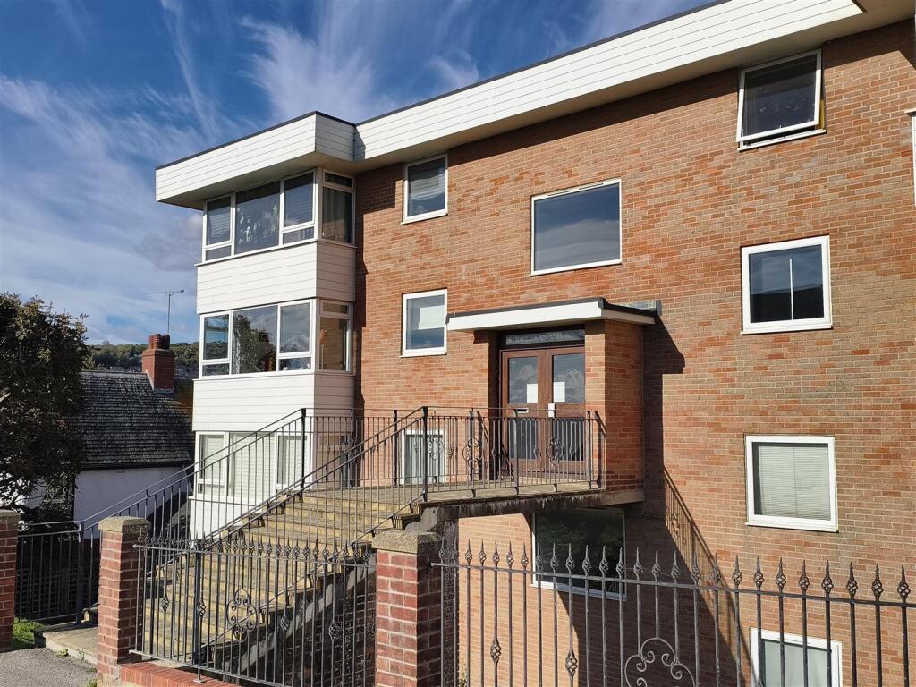 2 bed 1st Floor Flat for rent in Ovingdean. From The Property Shop - Brighton