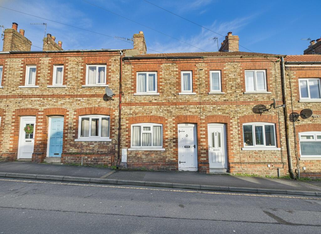 3 bed Mid Terraced House for rent in Malton. From Willowgreen Estate Agents - Ryedale