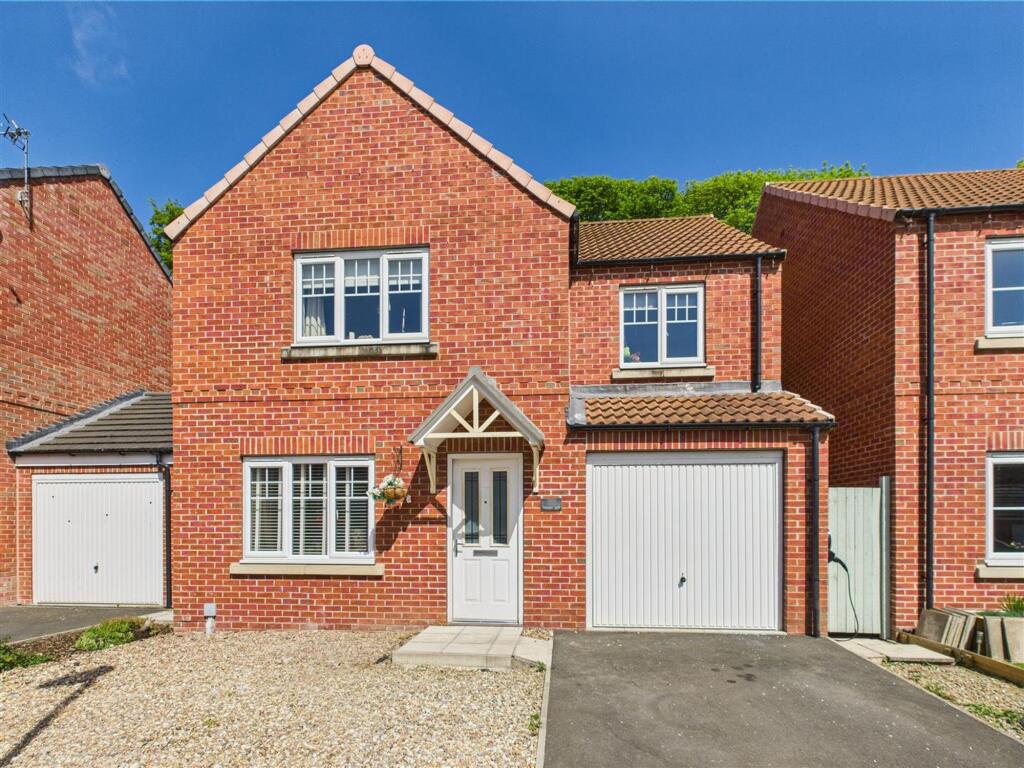 4 bed Detached for rent in Norton-on-Derwent. From Willowgreen Estate Agents - Ryedale