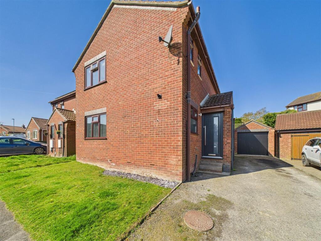 3 bed Detached for rent in Hunmanby. From Willowgreen Estate Agents - Ryedale 3 bed Detached for rent in Hunmanby. From Willowgreen Estate Agents - Ryedale