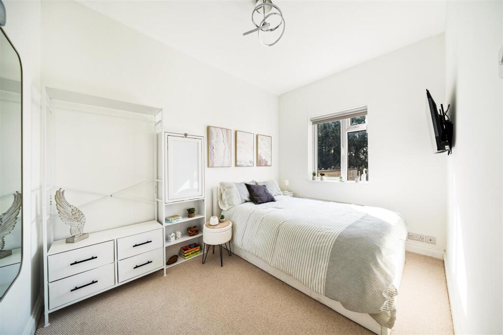 1 bed House Share for rent in Crofts End. From Front Door Lettings Ltd - Bristol 1 bed House Share for rent in Crofts End. From Front Door Lettings Ltd - Bristol