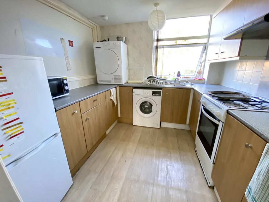 4 bed Mid Terraced House for rent in Bristol. From Front Door Lettings Ltd - Bristol