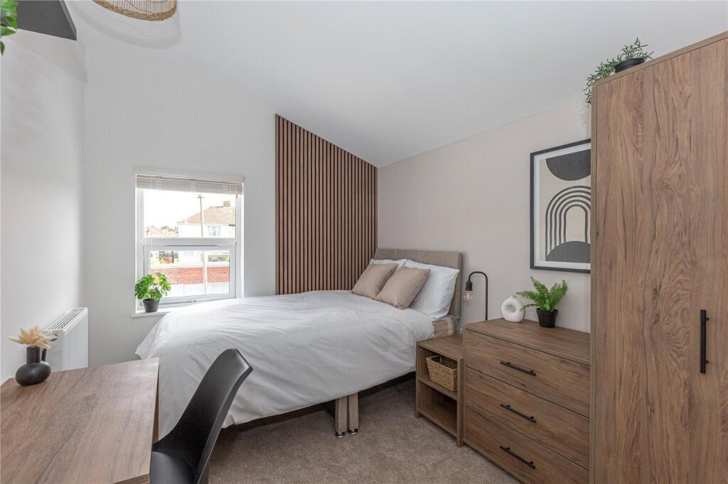 1 bed Mid Terraced House for rent in Hillfields. From Front Door Lettings Ltd - Bristol 1 bed Mid Terraced House for rent in Hillfields. From Front Door Lettings Ltd - Bristol
