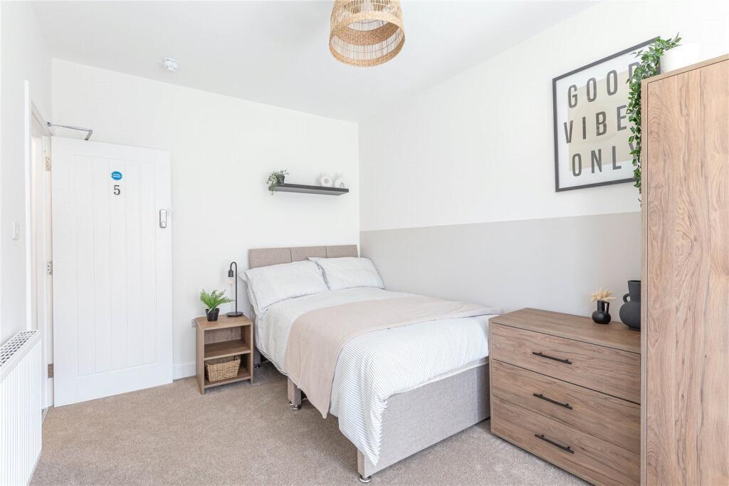 1 bed Mid Terraced House for rent in Hillfields. From Front Door Lettings Ltd - Bristol 1 bed Mid Terraced House for rent in Hillfields. From Front Door Lettings Ltd - Bristol