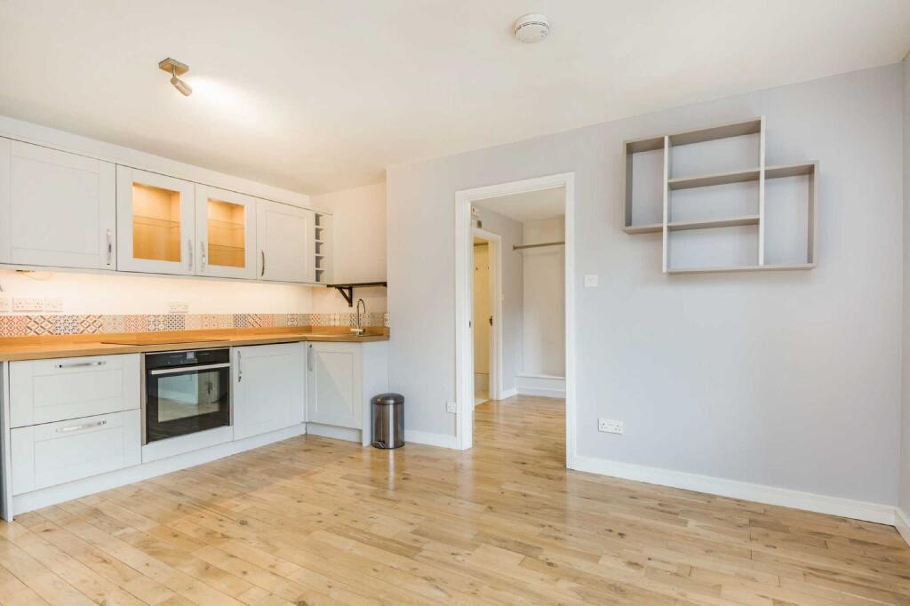 1 bed 1st Floor Flat for rent in Bristol. From Front Door Lettings Ltd - Bristol