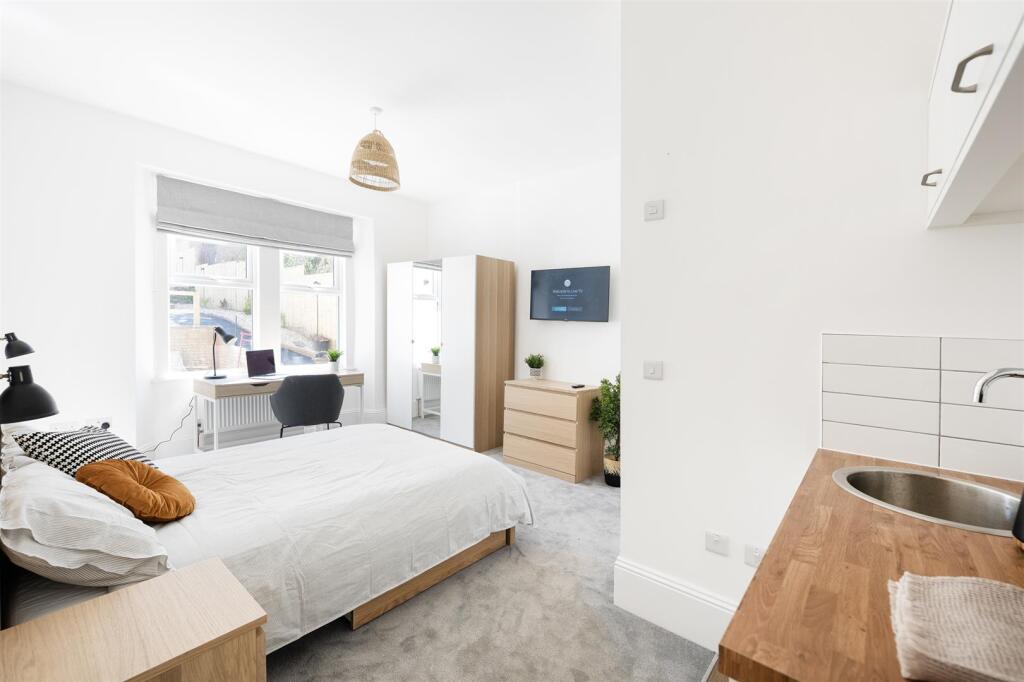 1 bed Detached for rent in Bristol. From Front Door Lettings Ltd - Bristol