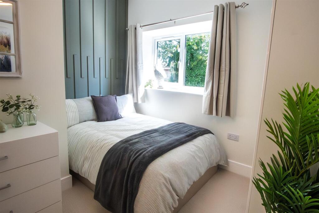 1 bed Detached for rent in Crofts End. From Front Door Lettings Ltd - Bristol