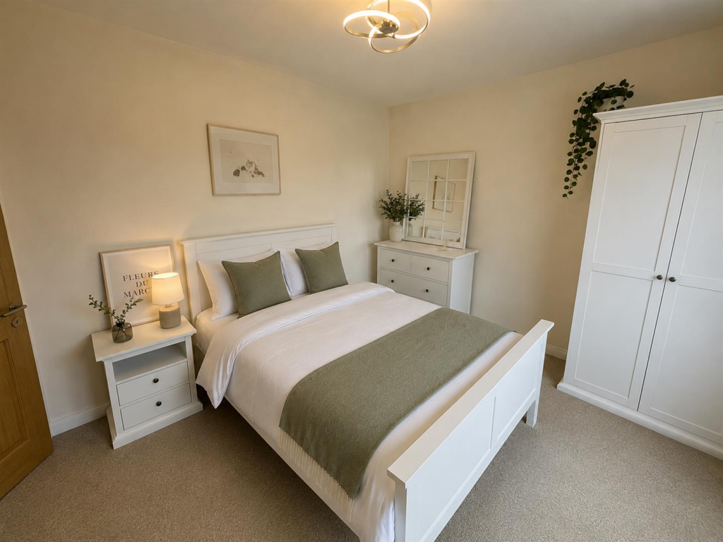 1 bed End of Terrace for rent in Crofts End. From Front Door Lettings Ltd - Bristol